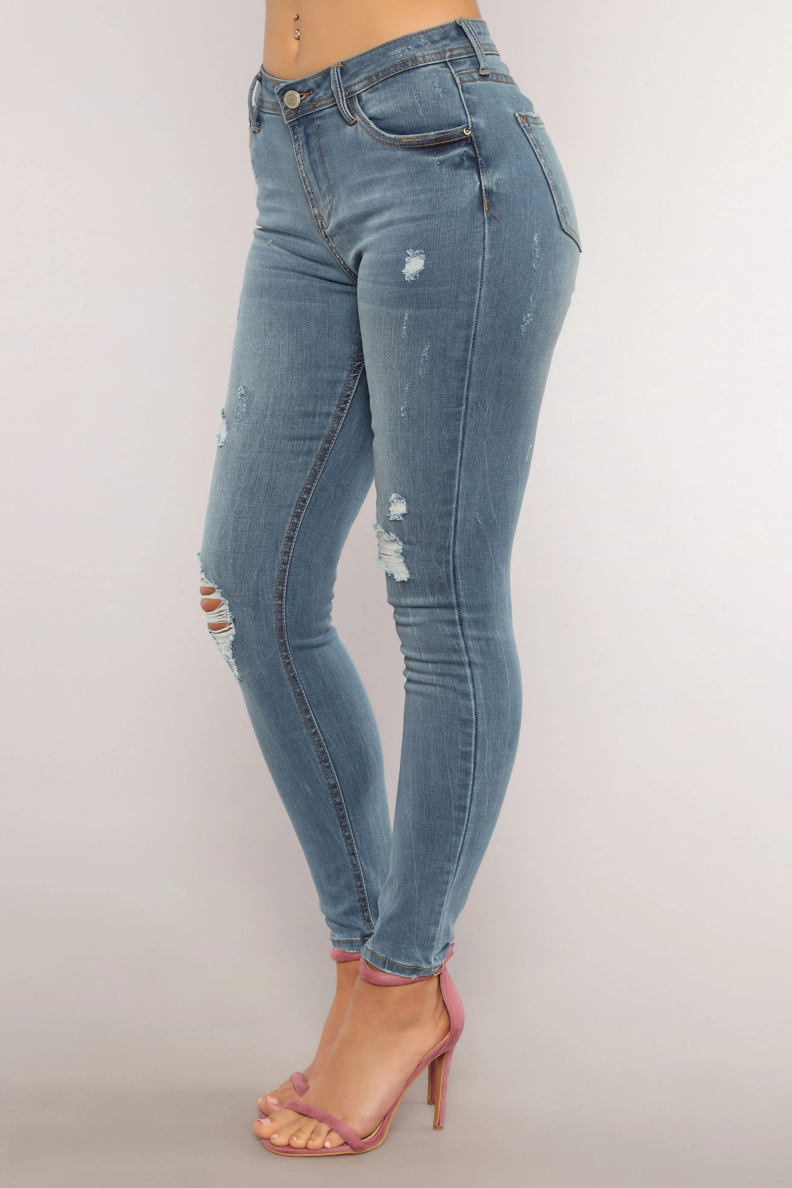 Appletini Ankle Jeans - Light Blue Wash