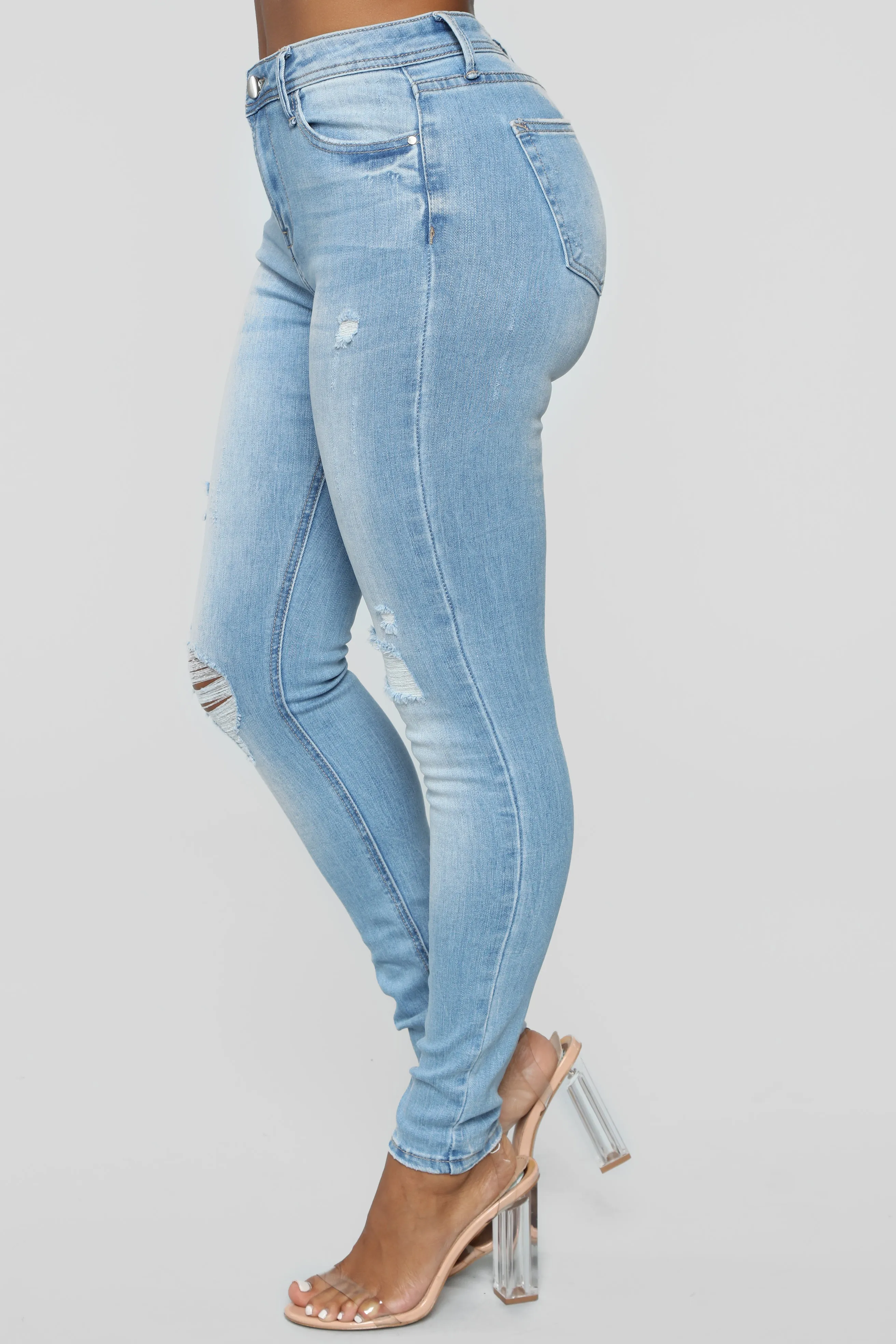 Appletini Ankle Jeans - Light Blue Wash
