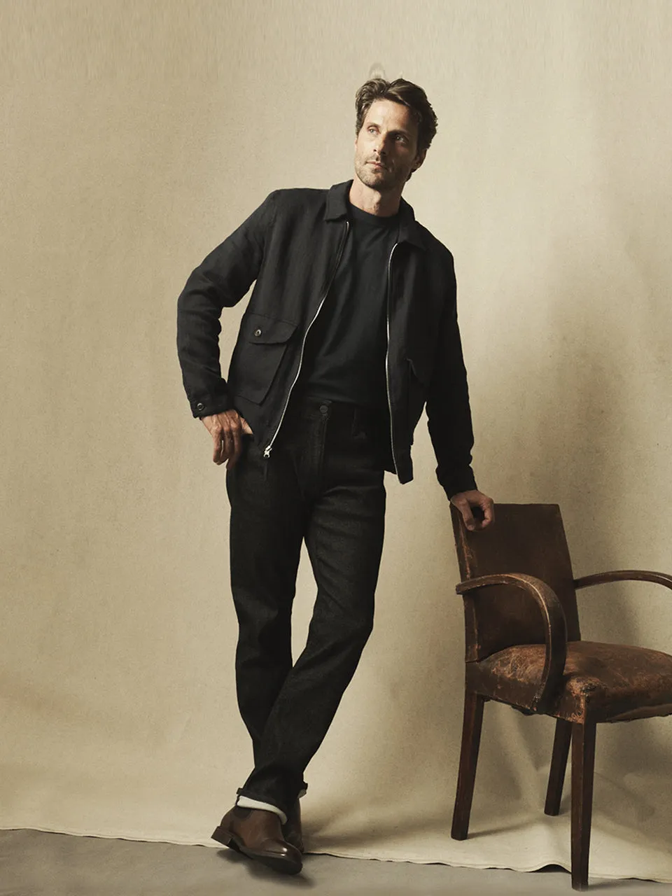Courage Straight Leg Jeans In Smoke Structure