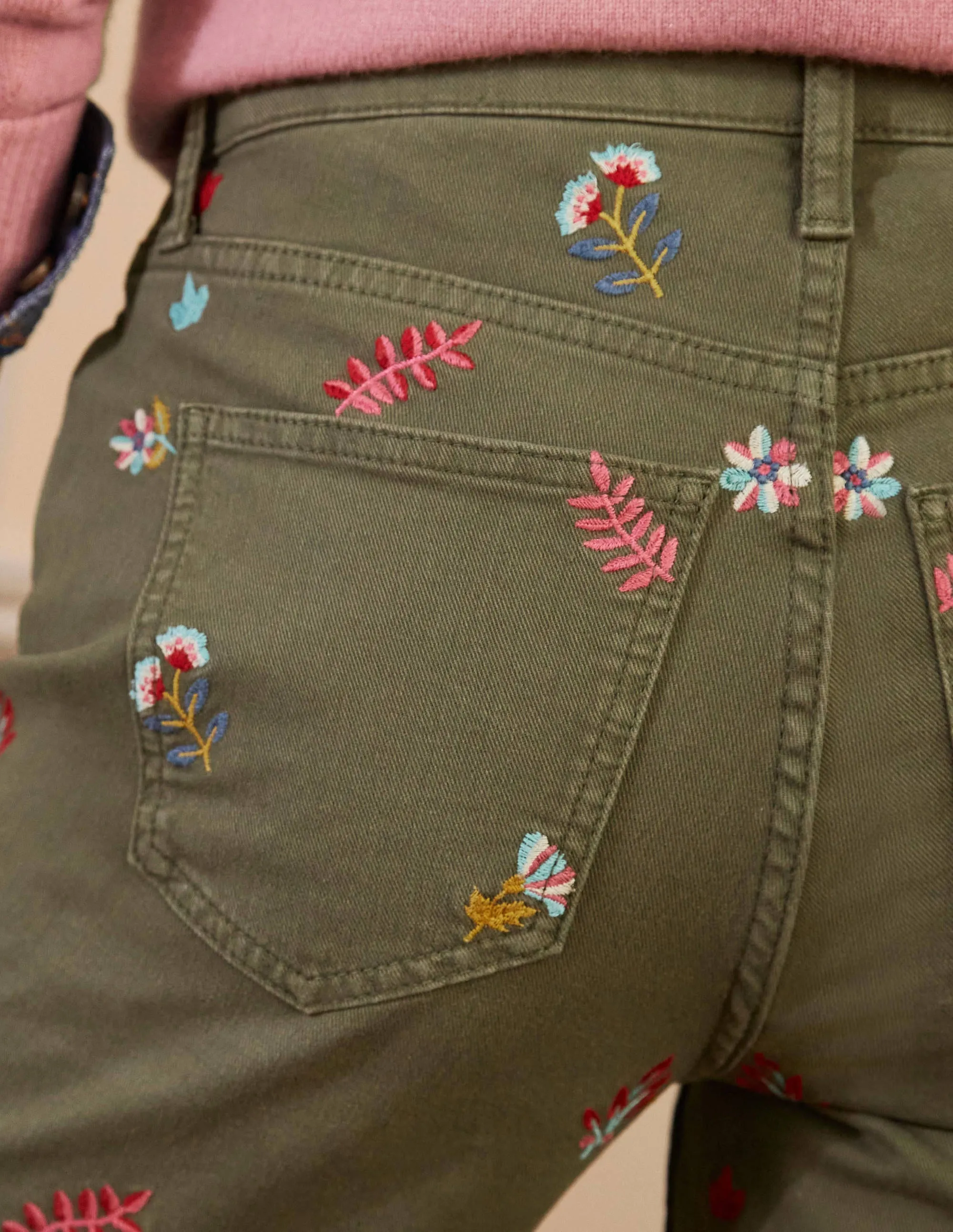 Girlfriend Jeans-Marsh Embroidered