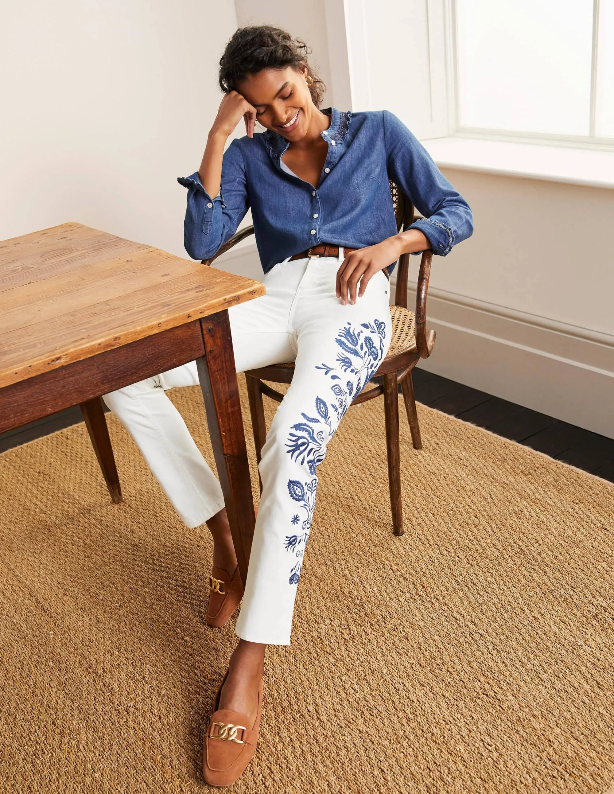 Girlfriend Jeans-White Embroidered