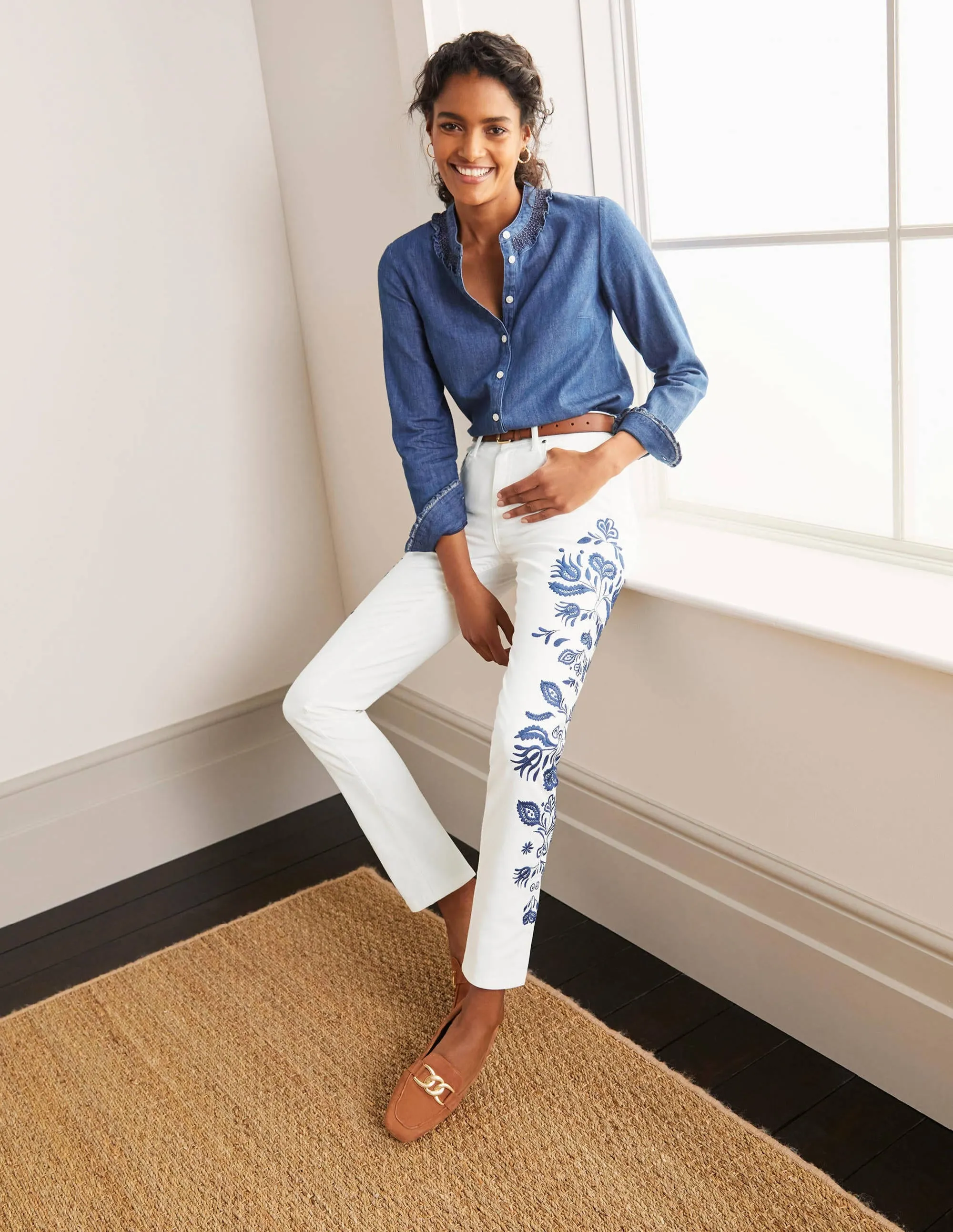 Girlfriend Jeans-White Embroidered