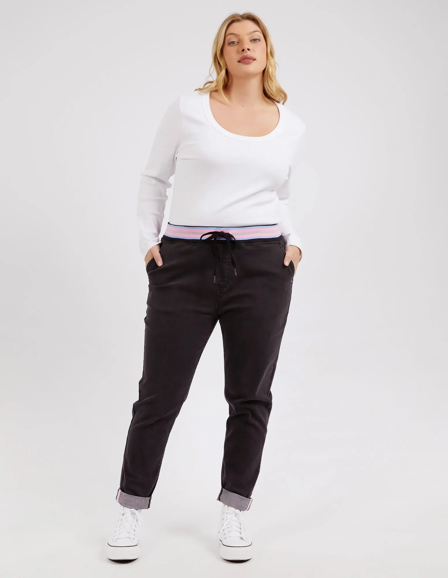 Melody Denim Jogger Washed Black