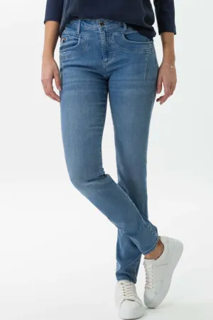 Shakira Jeans in Used Light Blue