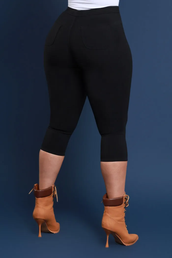 Super Swank High Rise Stretchy Capri Pants - Black