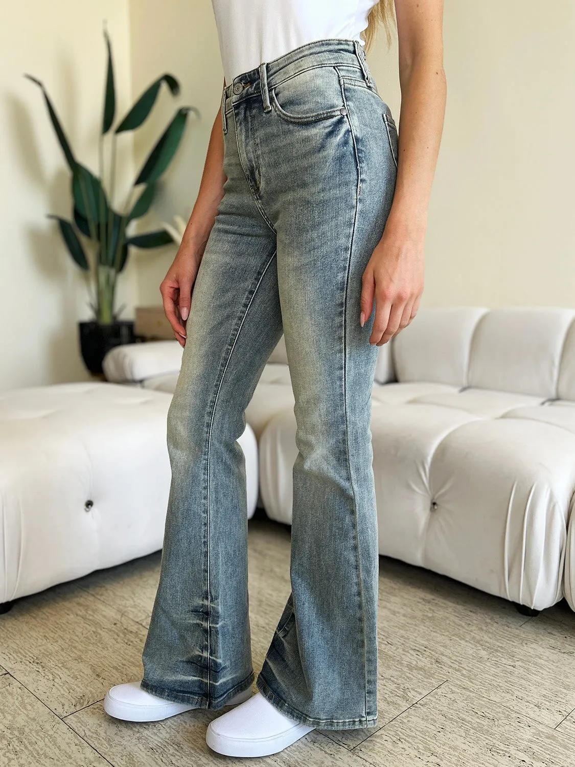 Women's Judy Blue Full Size High Waist Flare Jeans